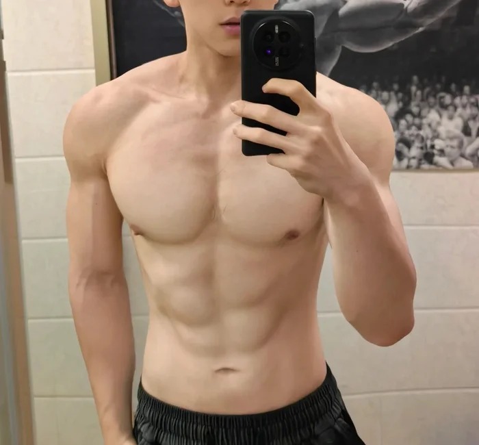 Patrick-Tran Chatroom