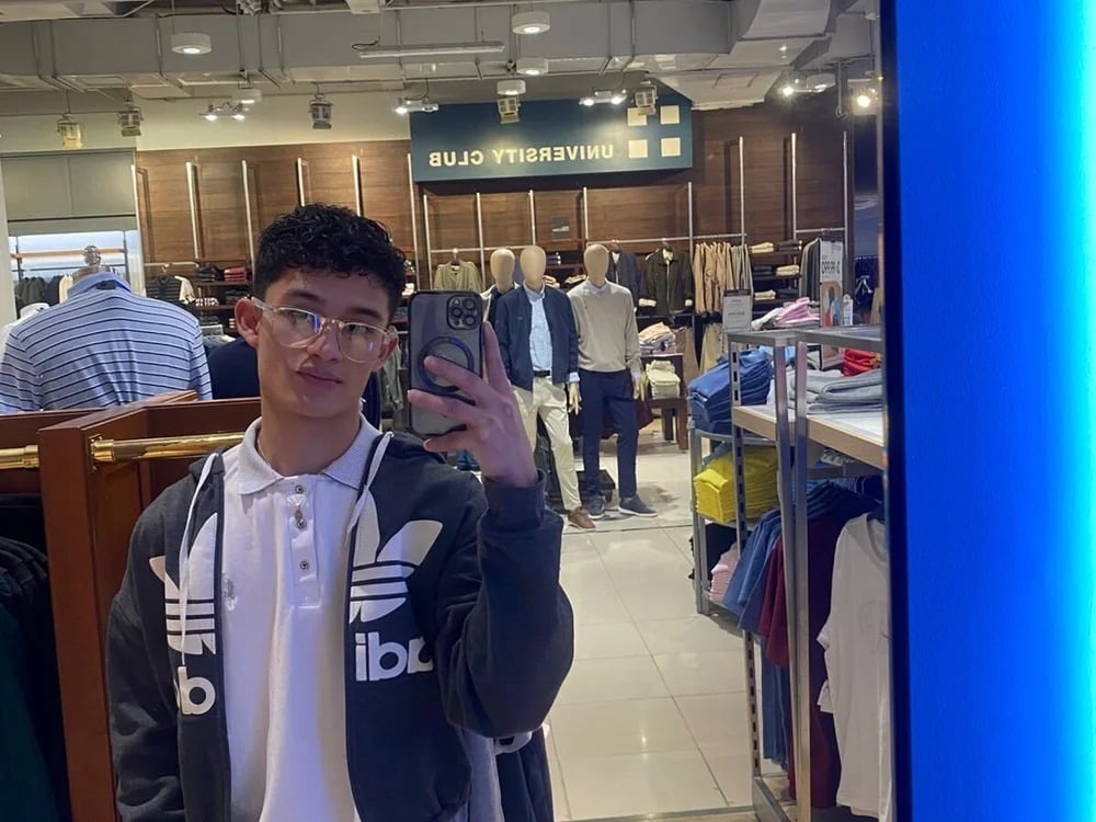 Patrick_Howland_ Chatroom