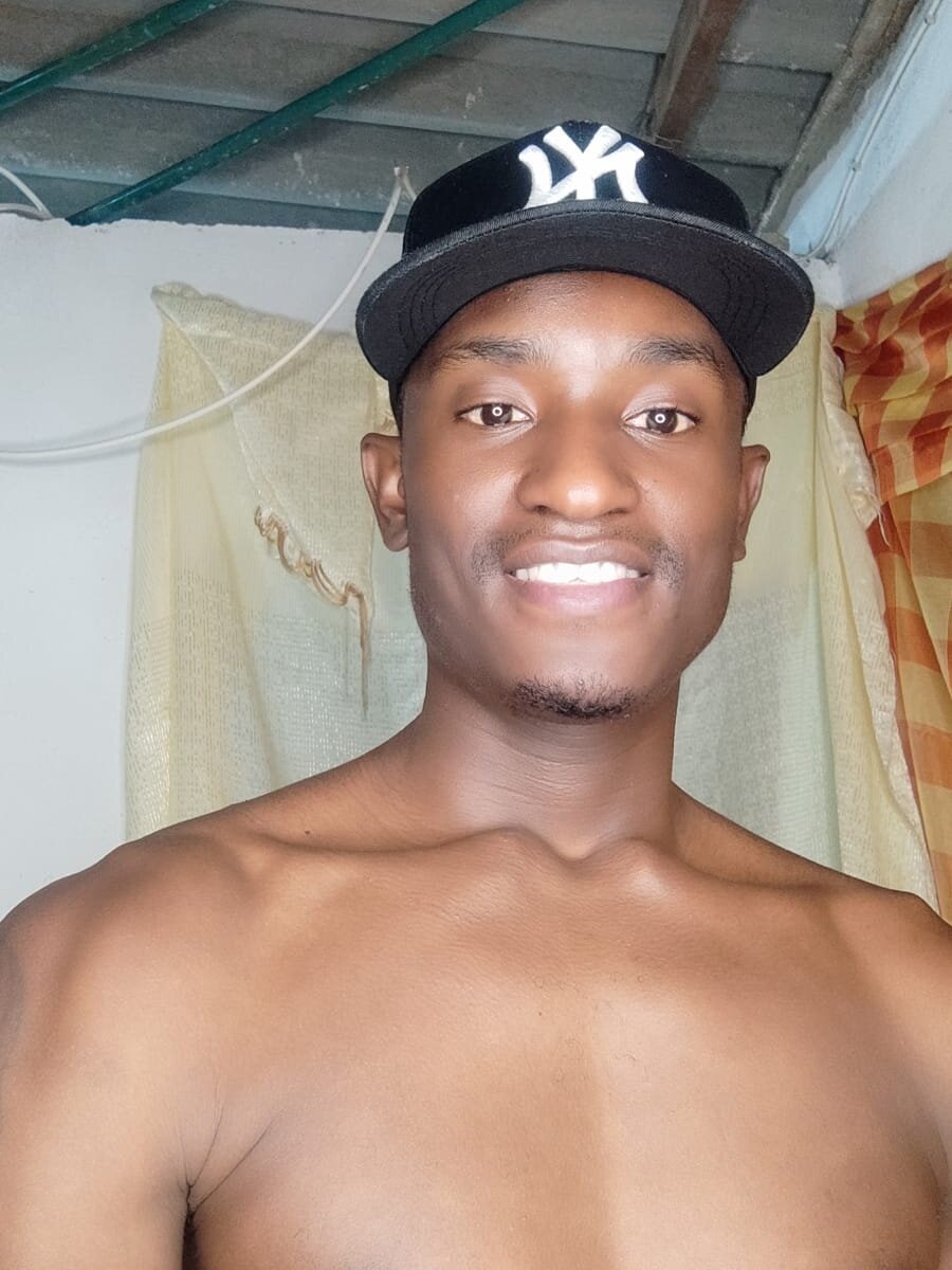 Paul_Maclane Chatroom