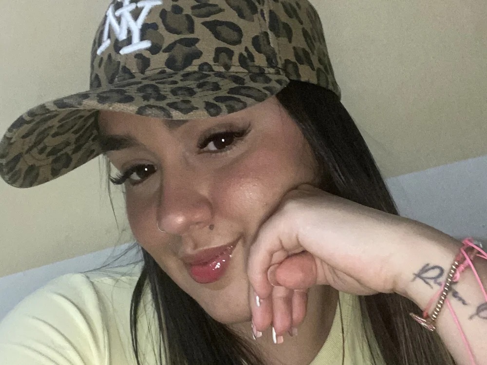 PaulaModels24 Chatroom