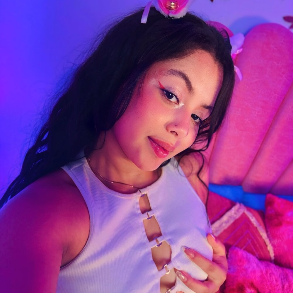 Paula_Teen_ Chatroom