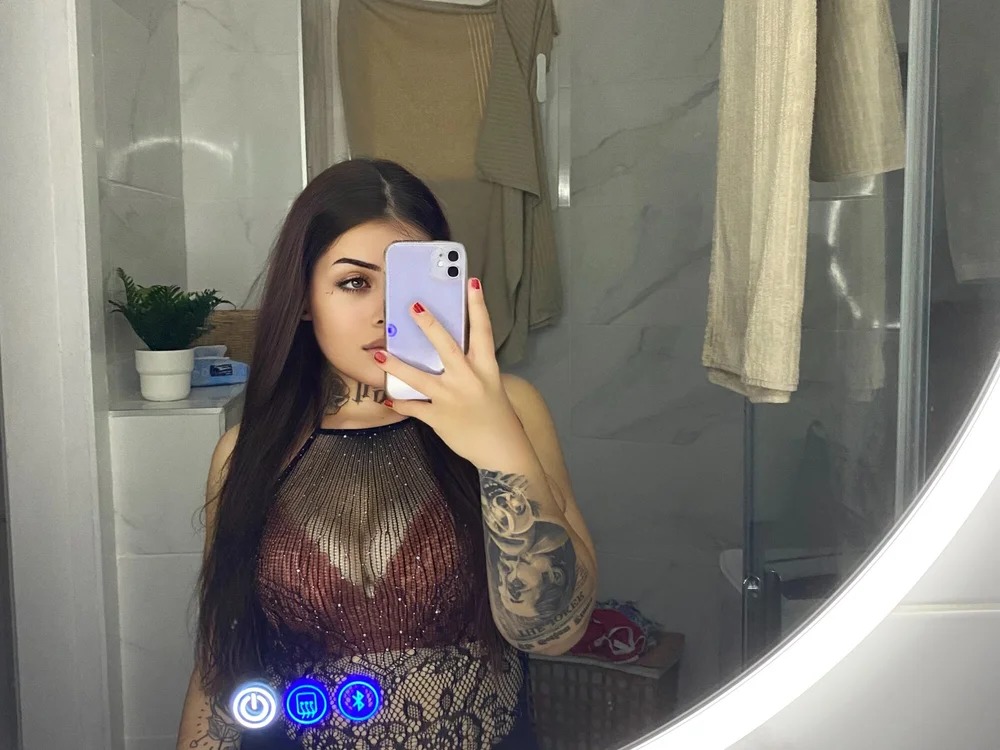 Peachy_bella Chatroom