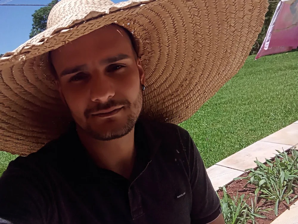 PedrosoBRL22 Chatroom