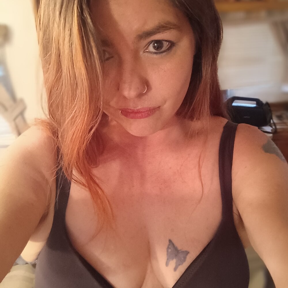 Peekaboo1023 Chatroom