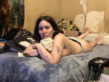 petite83's Live Webcam petite83