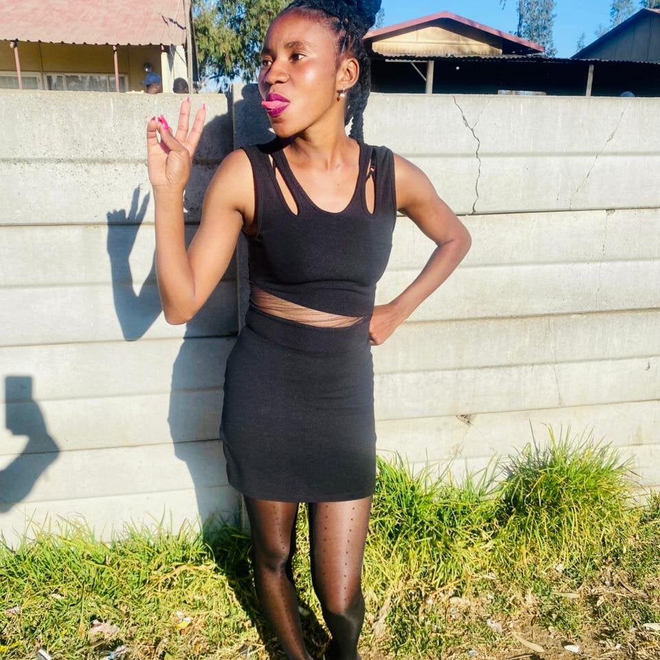 Petite_Queenxx Chatroom