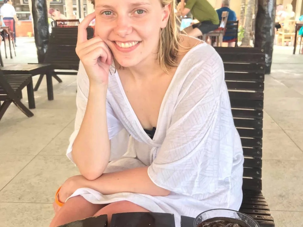 Phoebe_18 Chatroom