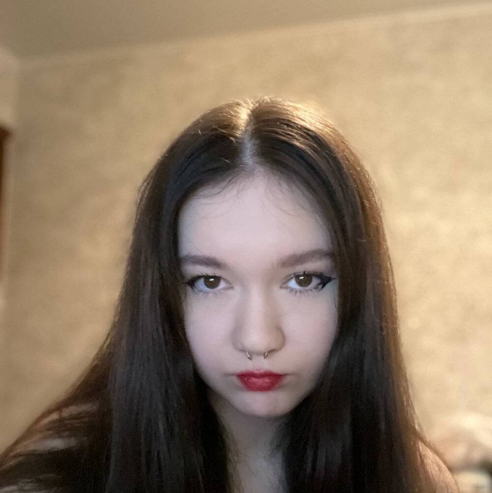 Pikmigirl18 Chatroom