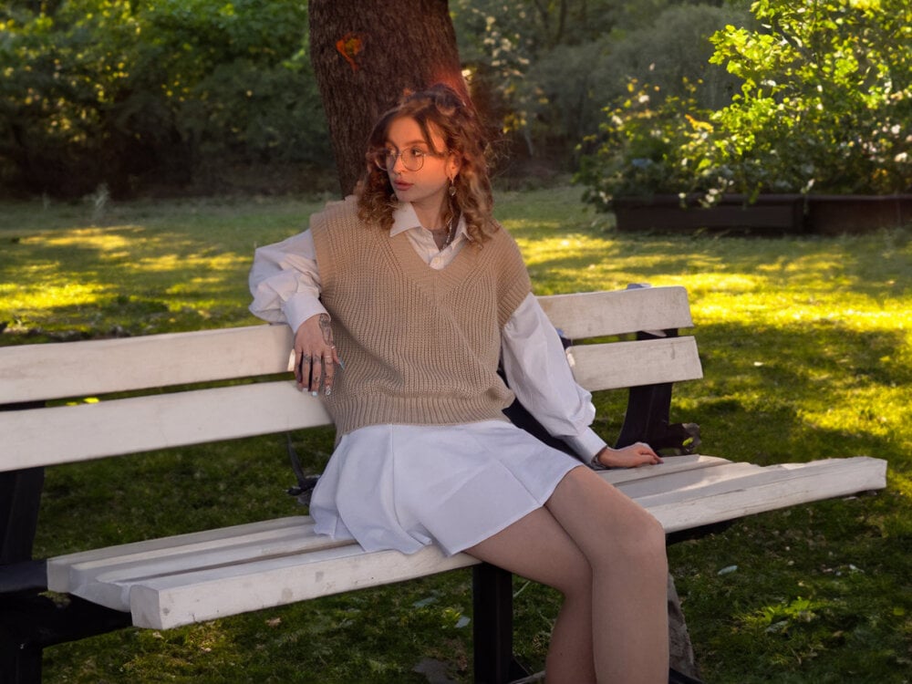 Pinkie_Avrora Chatroom