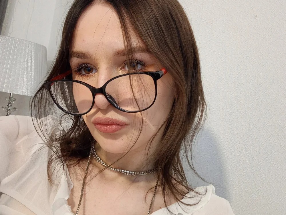 Pixiee21 Chatroom