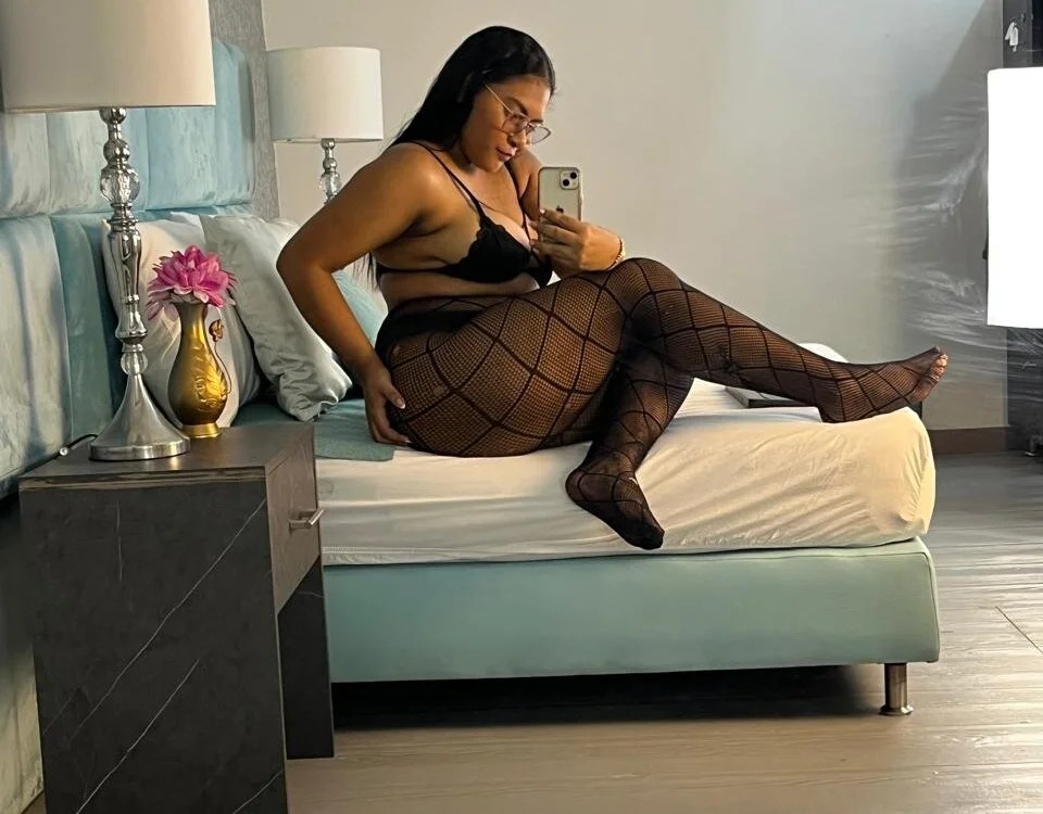 Playful_Violet Chatroom