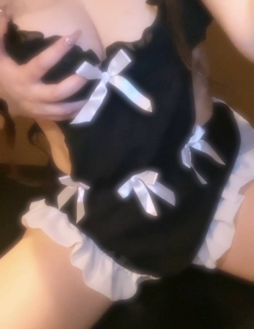 Pome_18_cute Webcam Profile Picture Pome_18_cute Chatroom