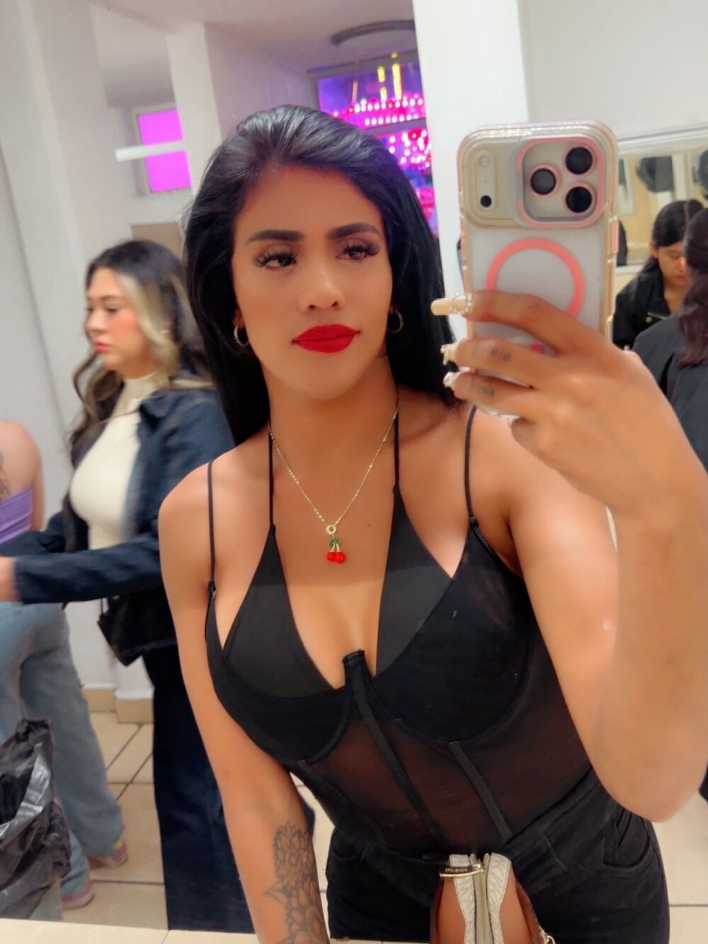 PopularHannuka Chatroom