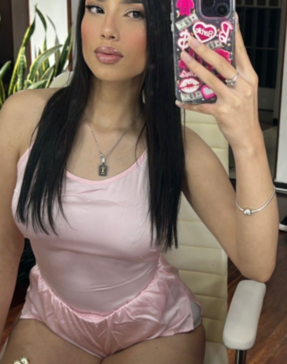 Praga_Pinkk Chatroom