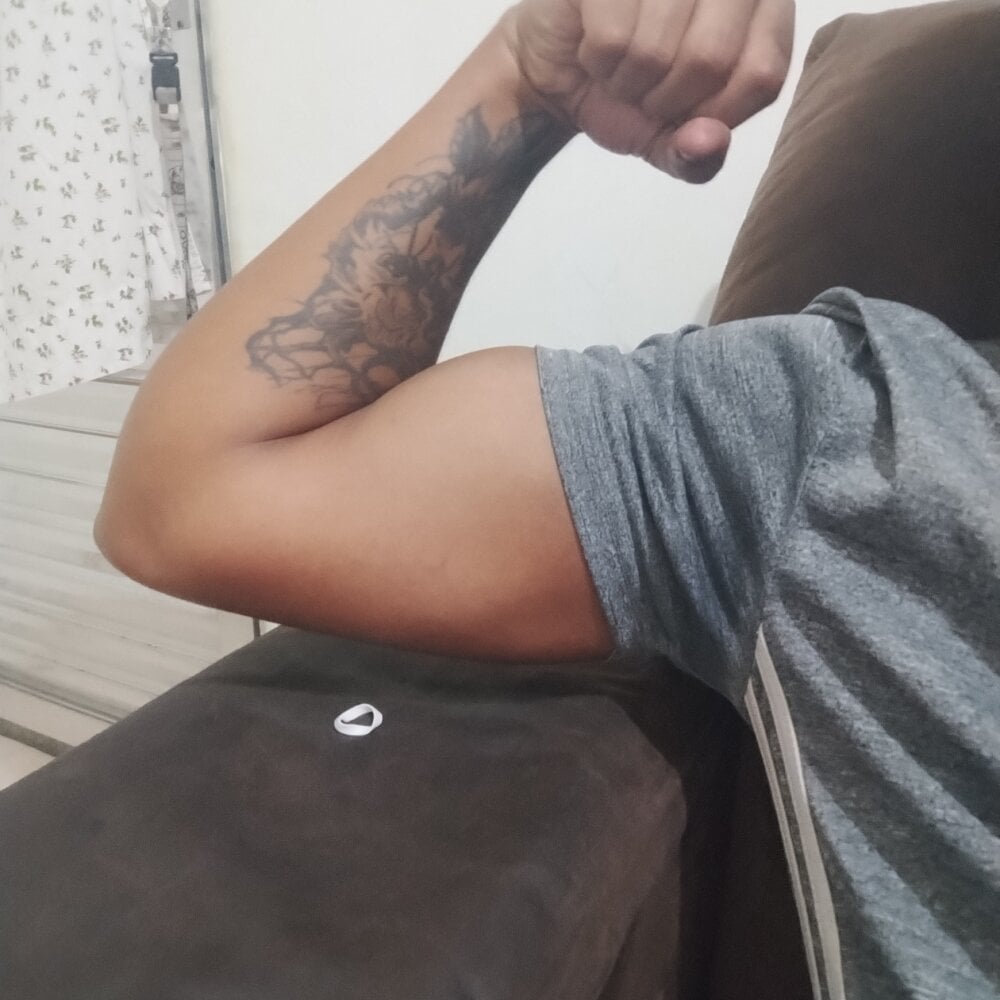 Pretaohellboy Chatroom