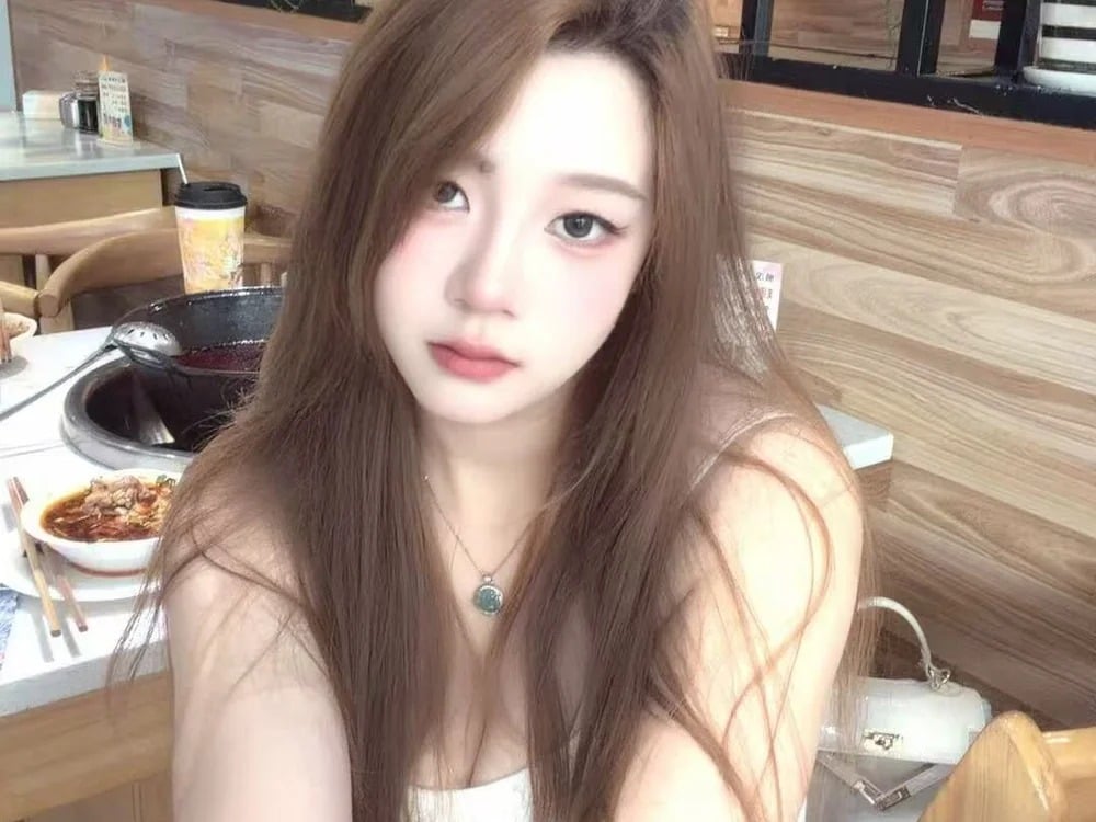 Pretty-Girl88 Chatroom