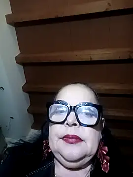 PrettyElegance Chatroom