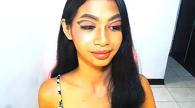 PrettyLatiina Chatroom