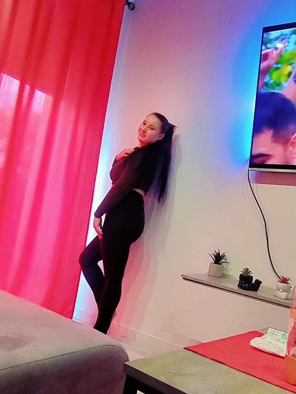 Princessa99 Chatroom