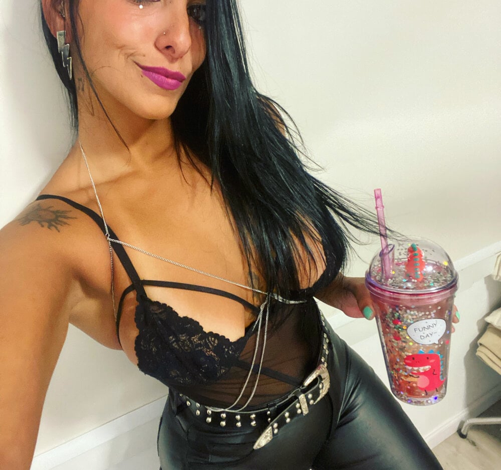 Priscila-mdf08 Chatroom