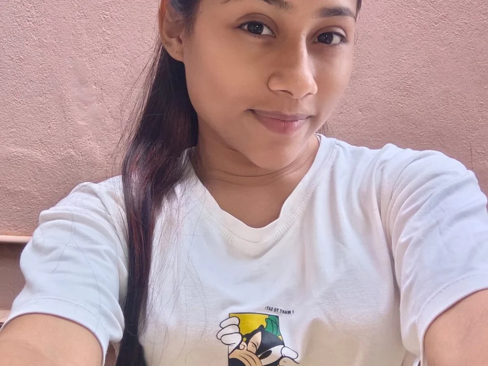 Priya_077 Chatroom
