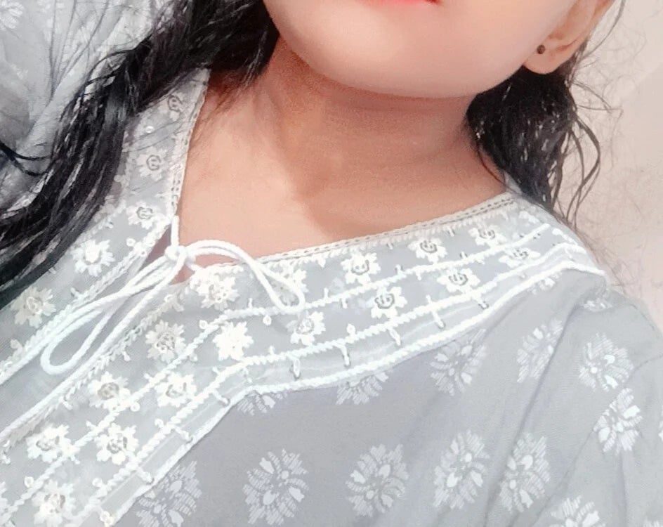 Priya_roy45 Chatroom