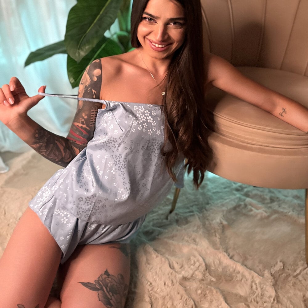 PureEllie Chatroom