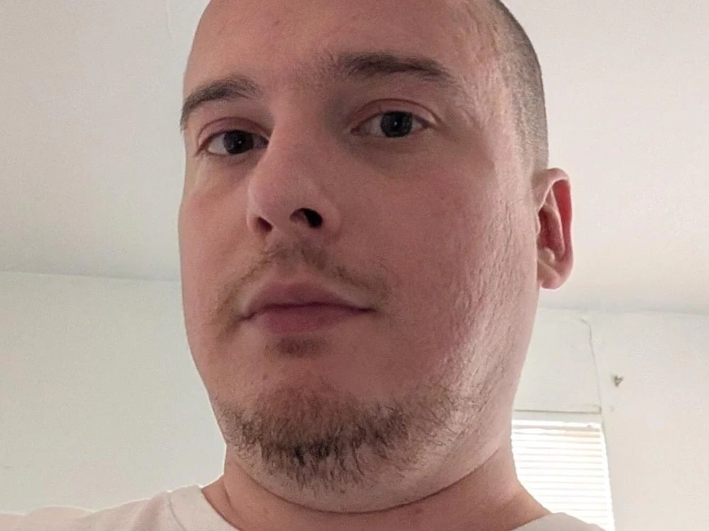 PureWhiteNevrtried Chatroom