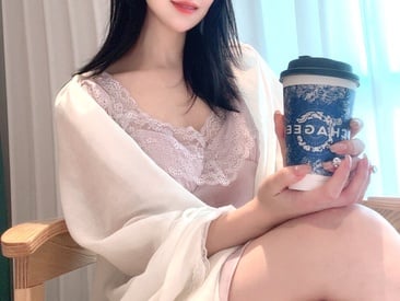 qq-2025's Live Webcam qq-2025