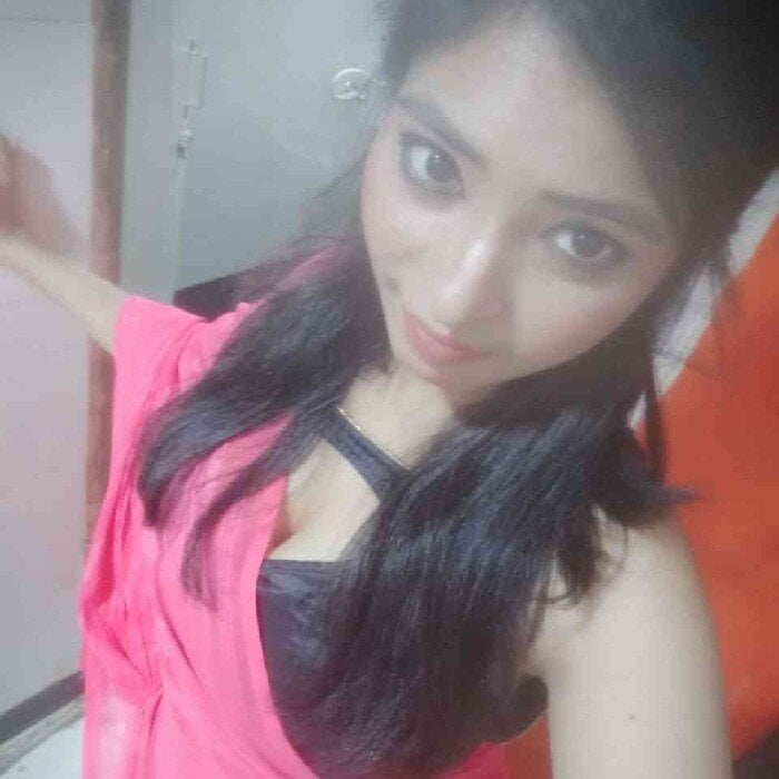 QUEEN-ADITI Chatroom