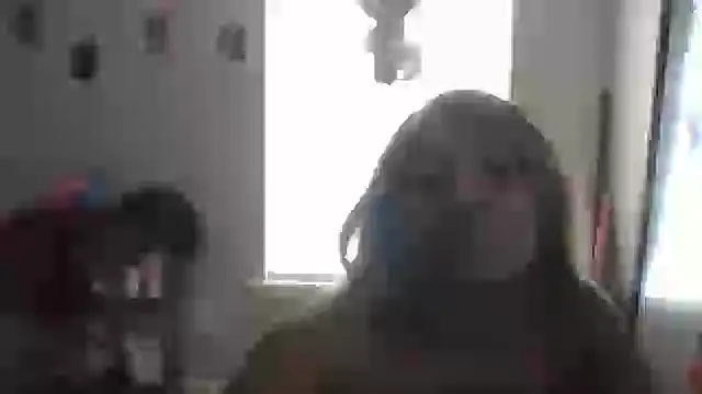 Qu33nR3na3 Chatroom