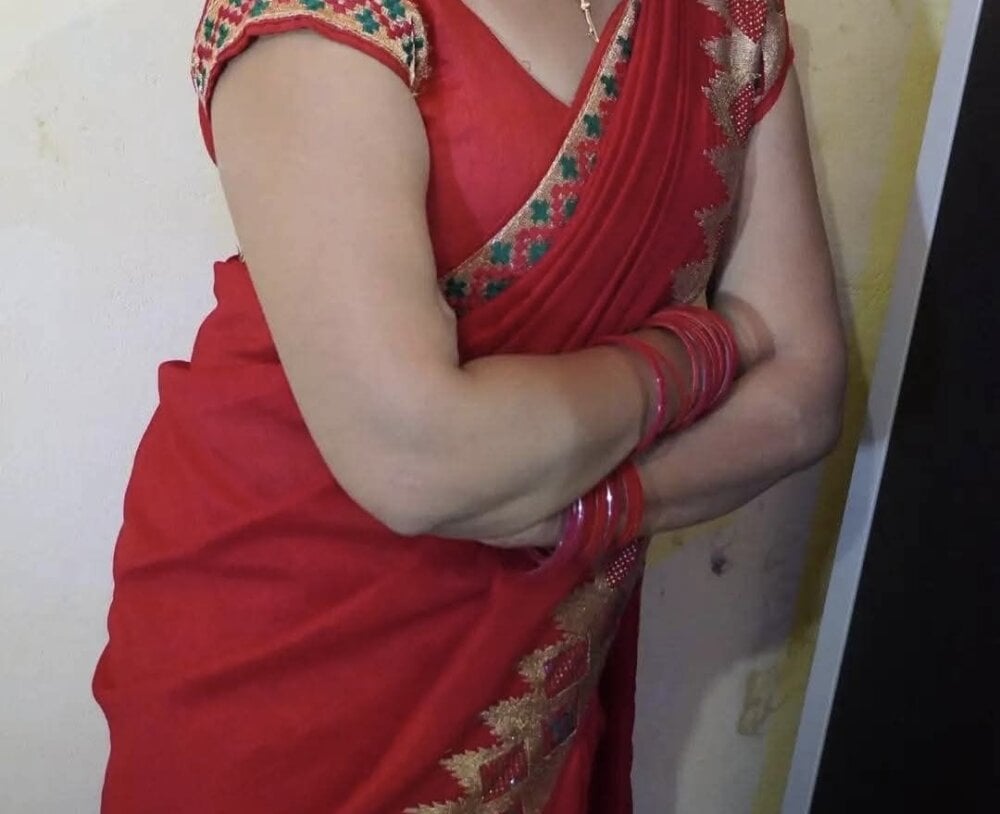 Queen-dhivya Chatroom