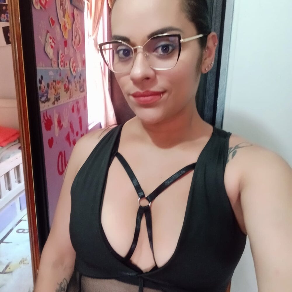 QueenBDSM Chatroom