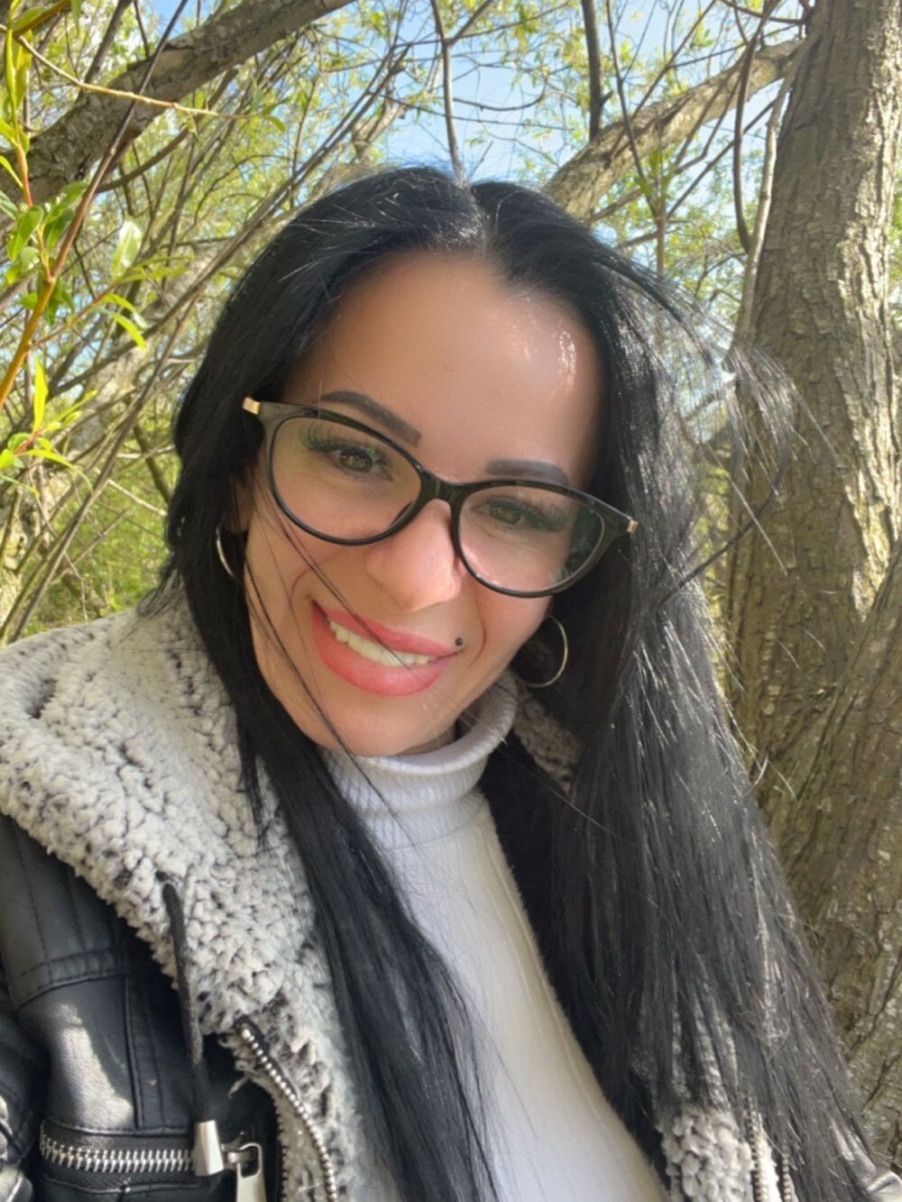 QueenMary80 Chatroom