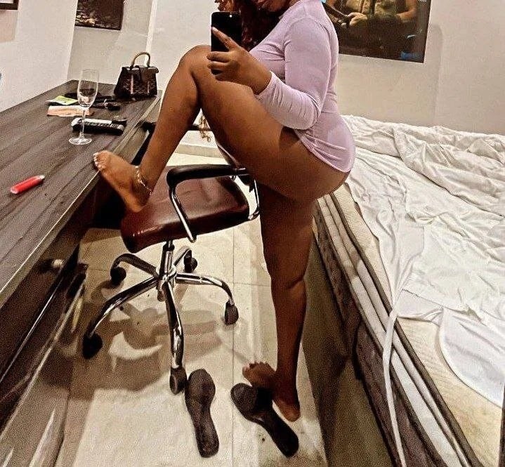 QueenOfBooty Chatroom