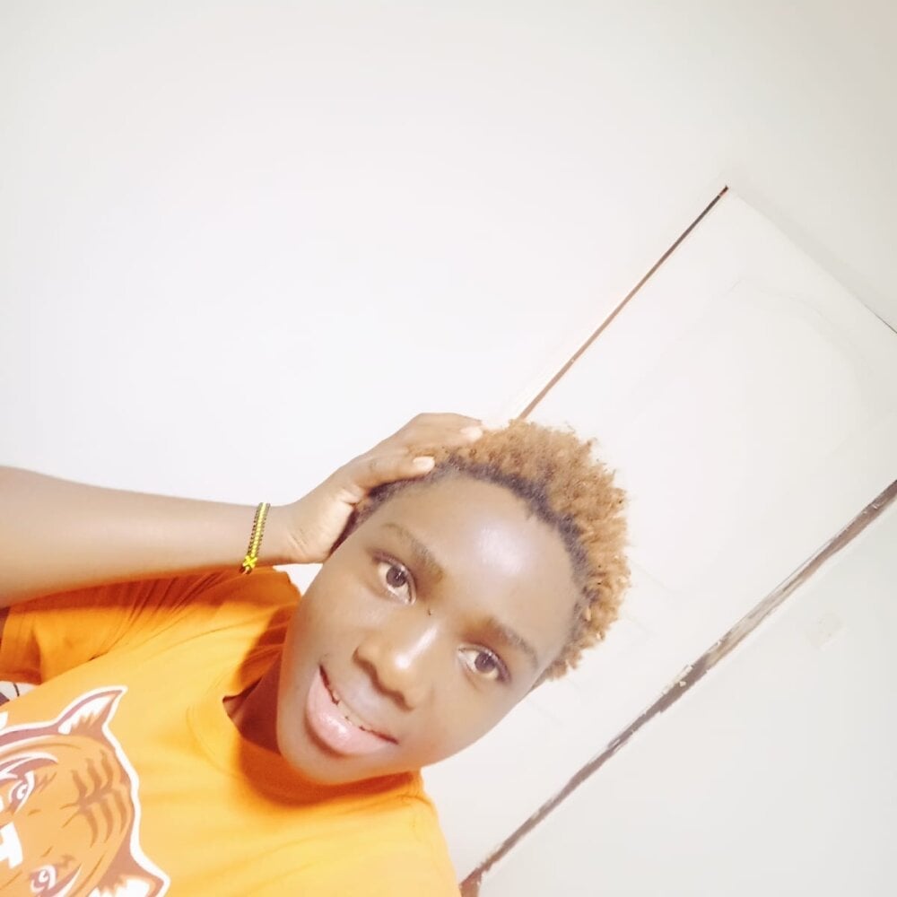 Queen_Sexxy18 Chatroom