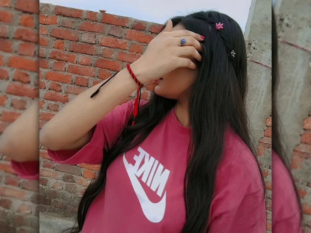 Queen_Simran Chatroom