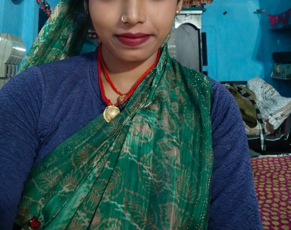 Queen_chayna Chatroom