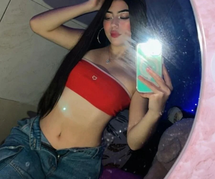 Queen_rosse Chatroom