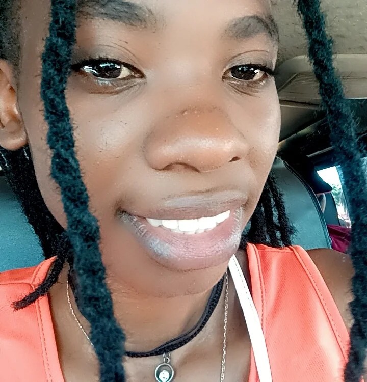 Queenbees_ Chatroom