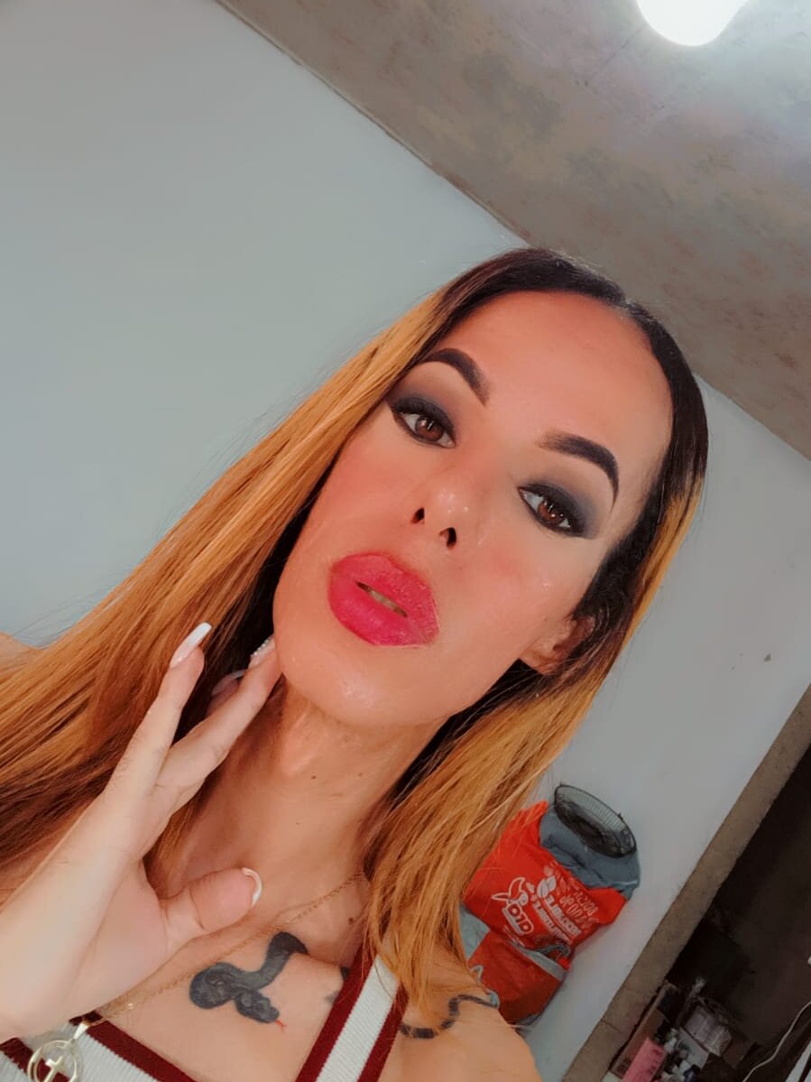 Queenmaria23cm Chatroom