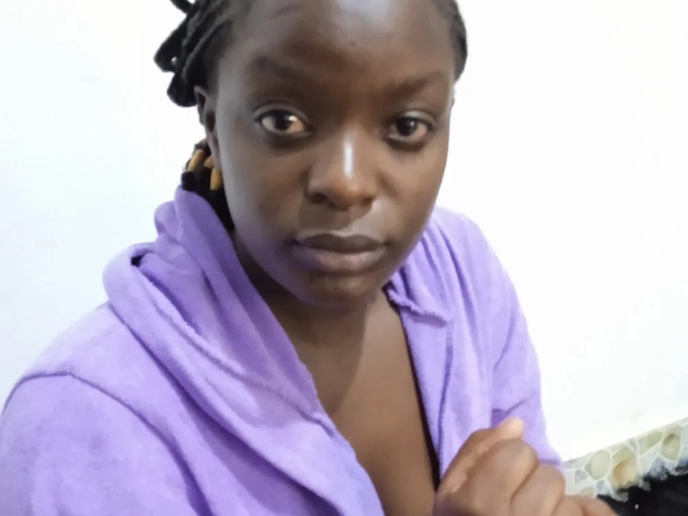 Queenshit00 Chatroom