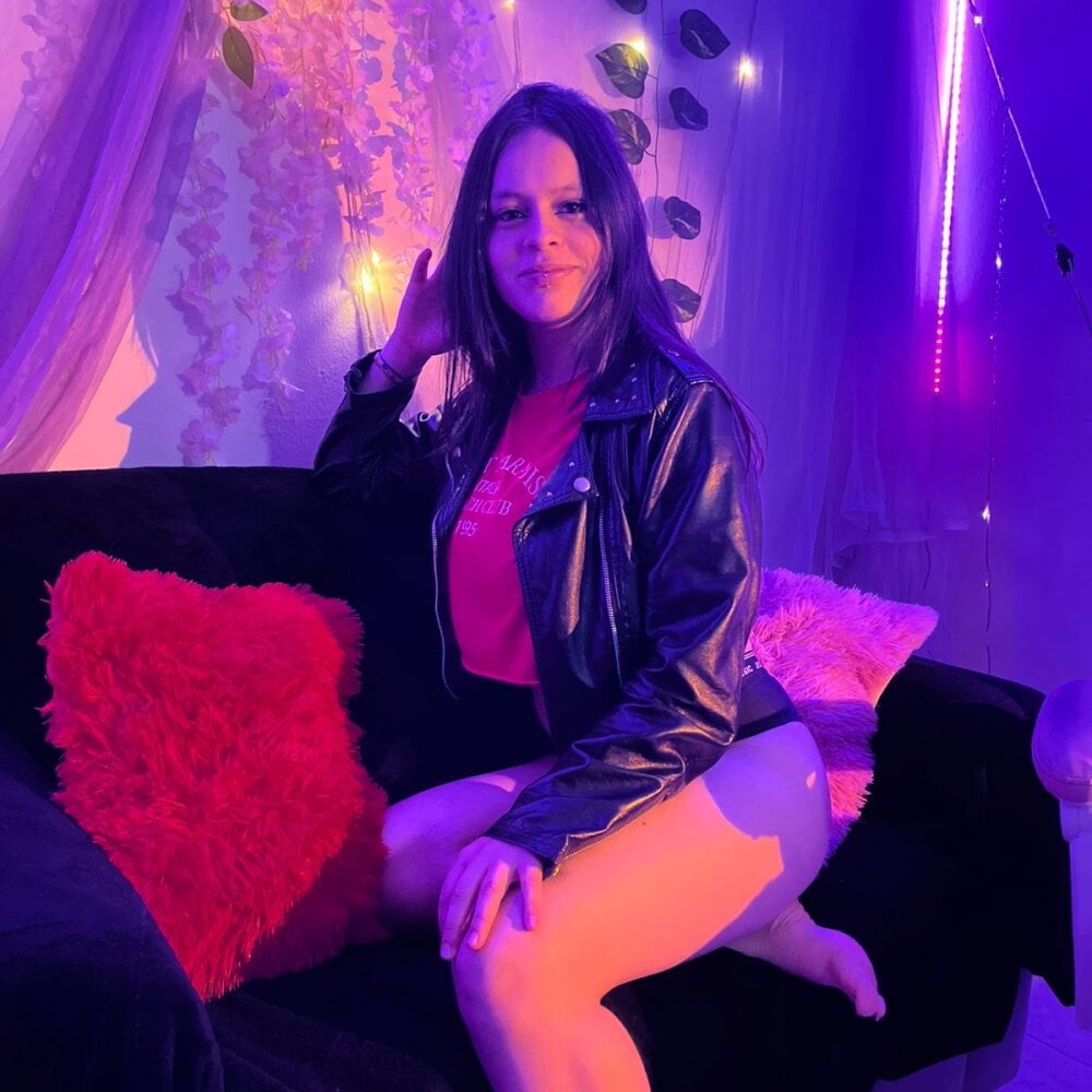 ROSY_ROSS Chatroom