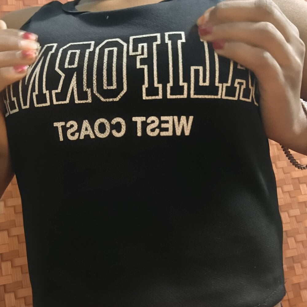 Radhika_couples Chatroom