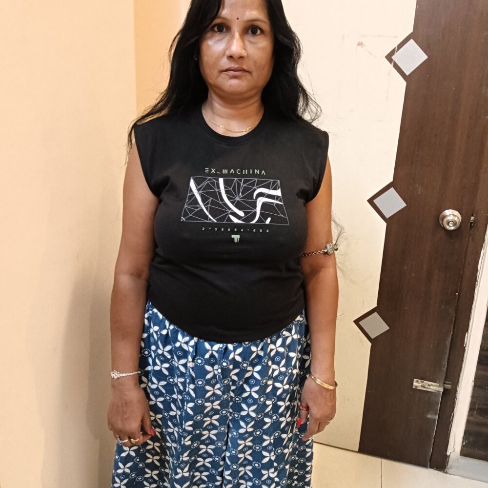 Rashikamalhotra Chatroom