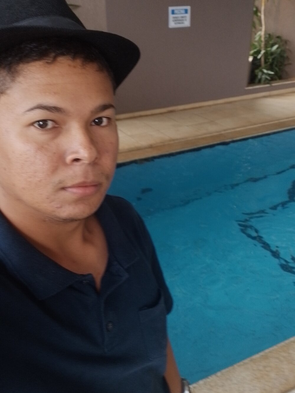 RayRay000000000 Chatroom