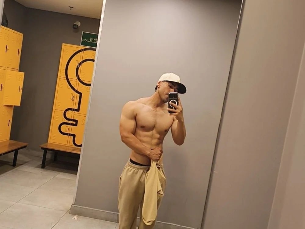 RayanRoy1 Chatroom