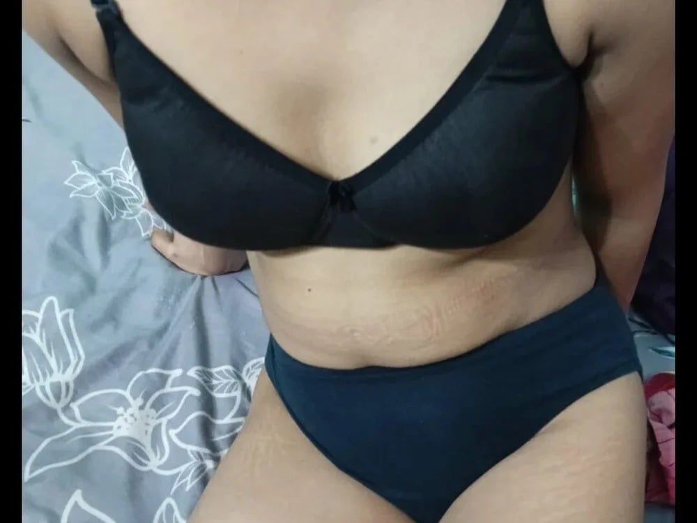 Red_Anjali_3 Chatroom