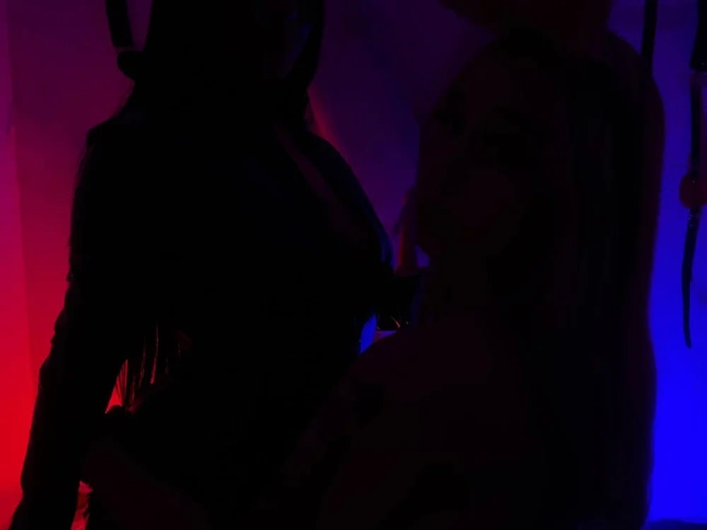 Red_LiipsDuo Chatroom