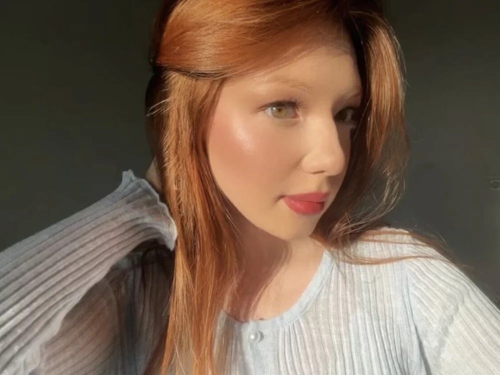 Red_Lina Chatroom